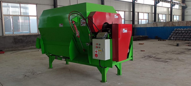 补贴机型 TMR 搅拌机 全日粮饲料混合搅拌机