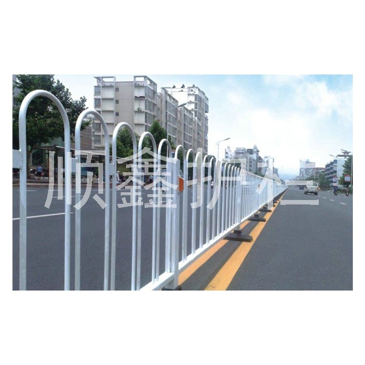 钢质道路护栏