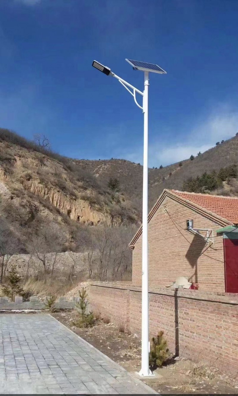 中杆灯厂家报价