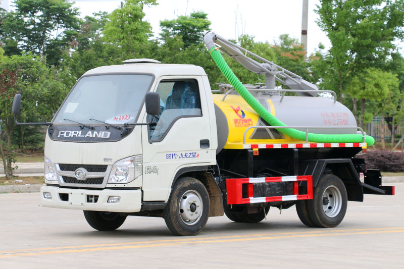 福田2立方吸粪车