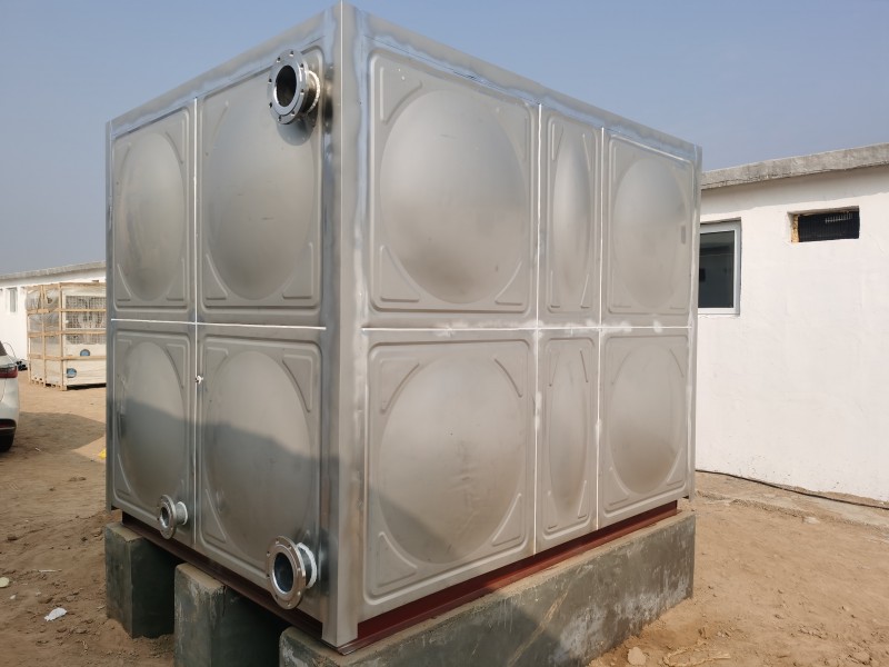 不锈钢方形保温水箱。消防水箱。空气能取暖配套保温水箱
