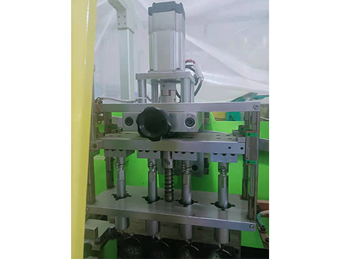 湖南塑料吹瓶机-源头厂家-沧海塑机-全电动吹瓶机设计定制