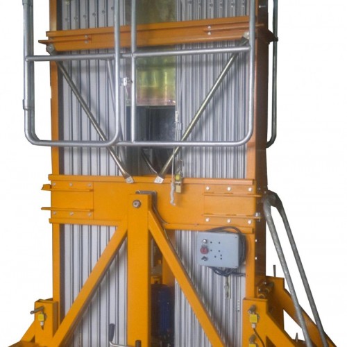 广州工厂直供14米双桅柱升降机、双桅杆升降机。