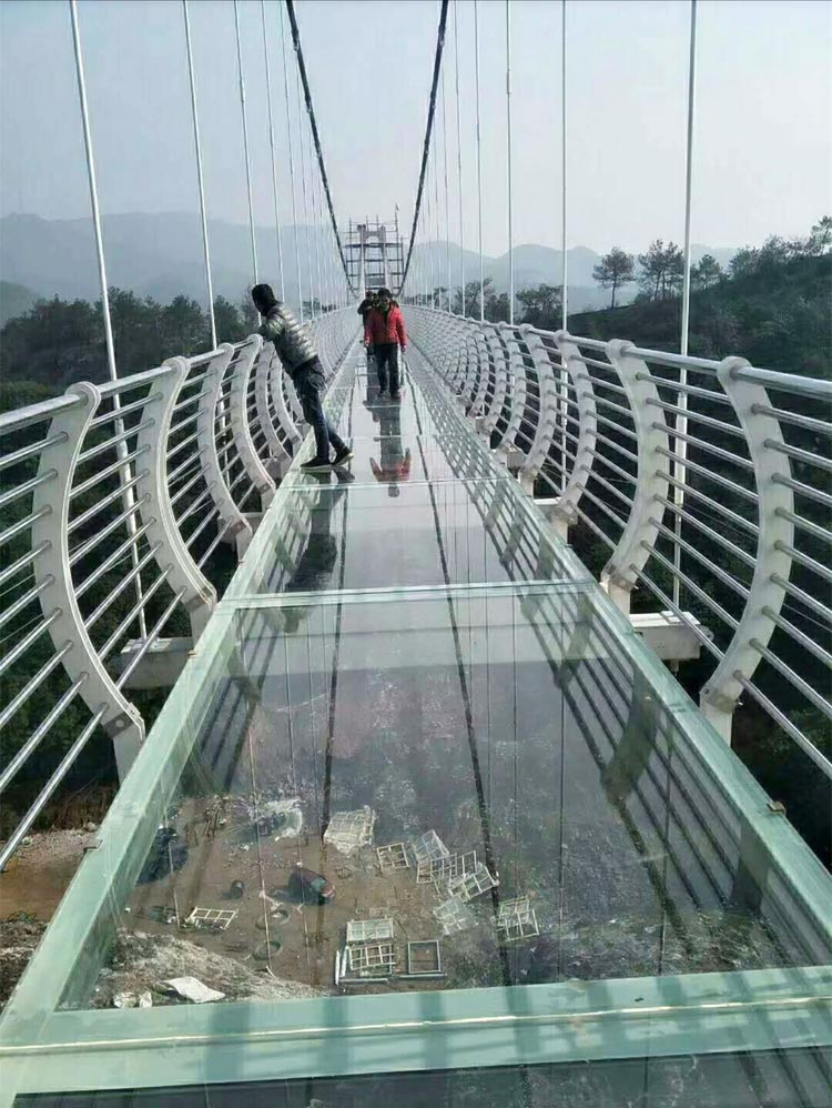玻璃栈道