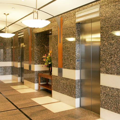 国泰乘客电梯为您的短暂升降旅途平添一道亮丽的风景线